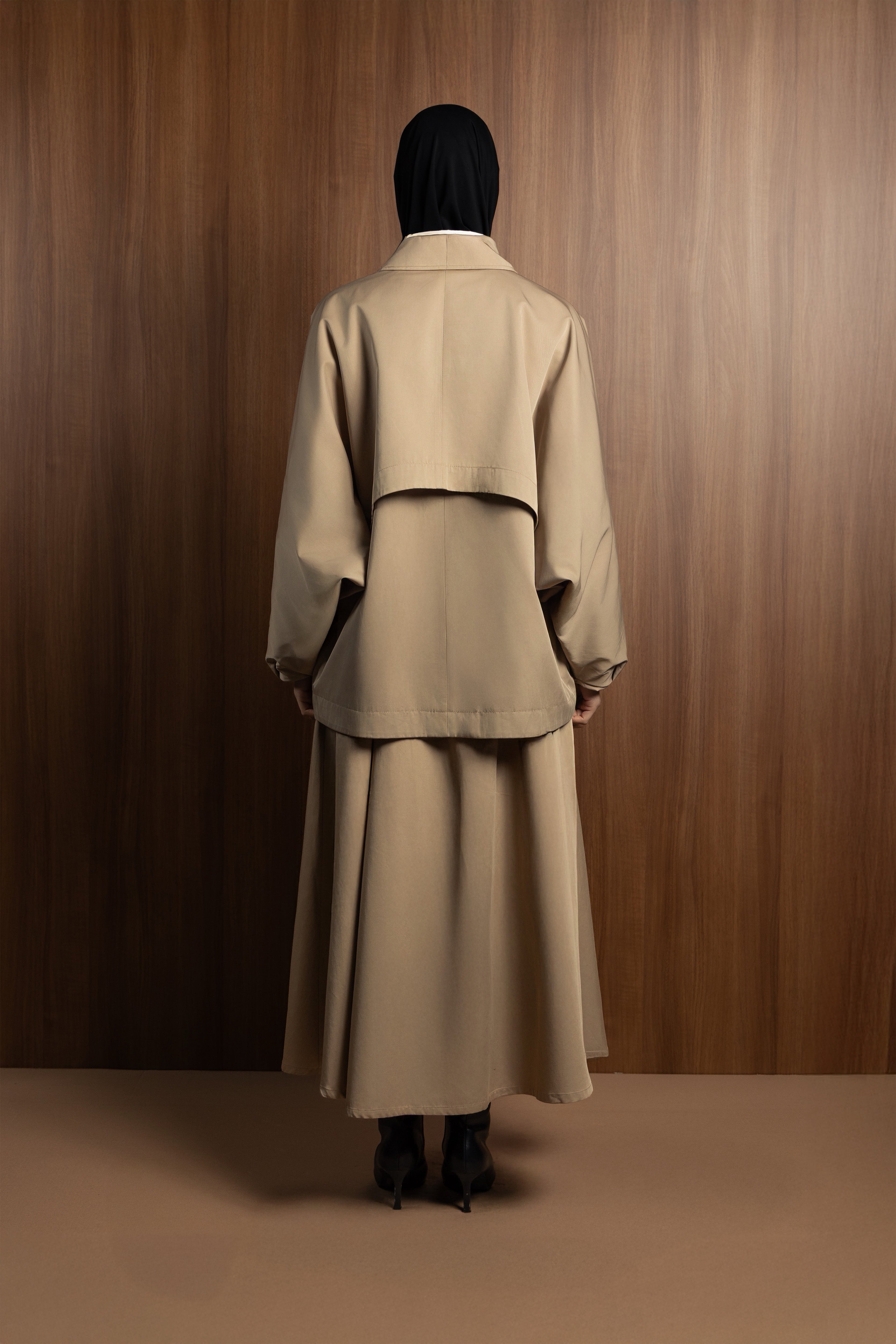 Short trendy trenchcoat