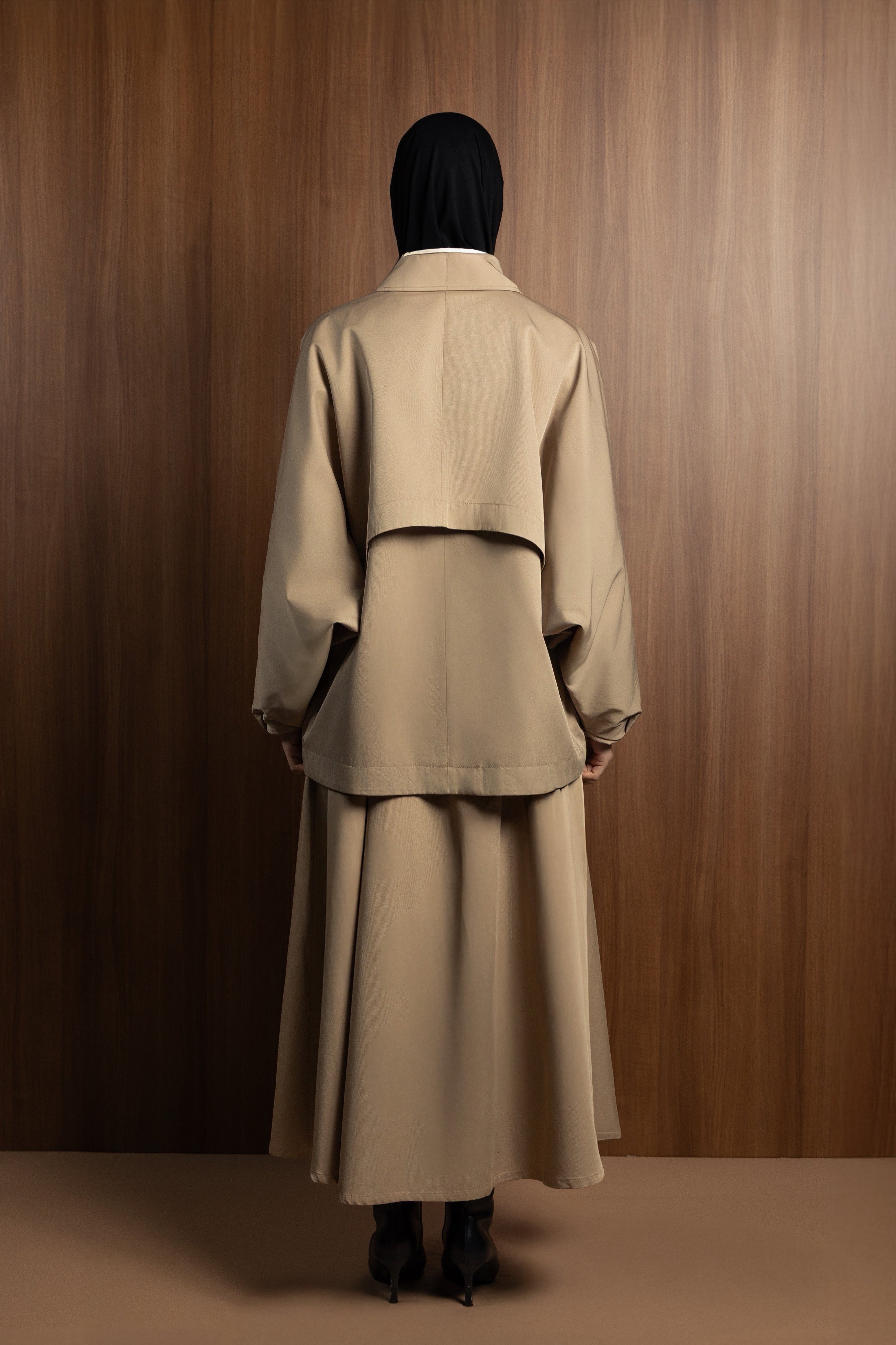 Short trendy trenchcoat